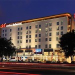 Swissbell Bandara Soetta
FCU & AHU 499 Unit
Water Cooled Screw Chiller 165 TR 4 Unit